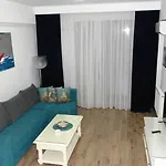Bluemarina Mamaia