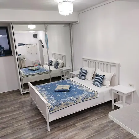 Bluemarina Mamaia