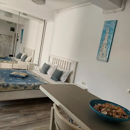 Bluemarina شقة