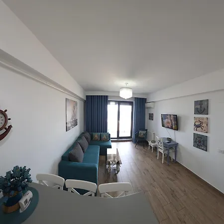 Bluemarina شقة مامايا