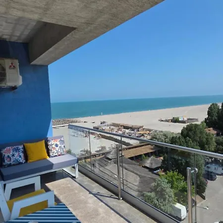 Bluemarina Mamaia
