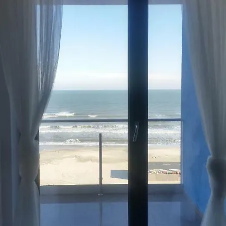 Bluemarina شقة *